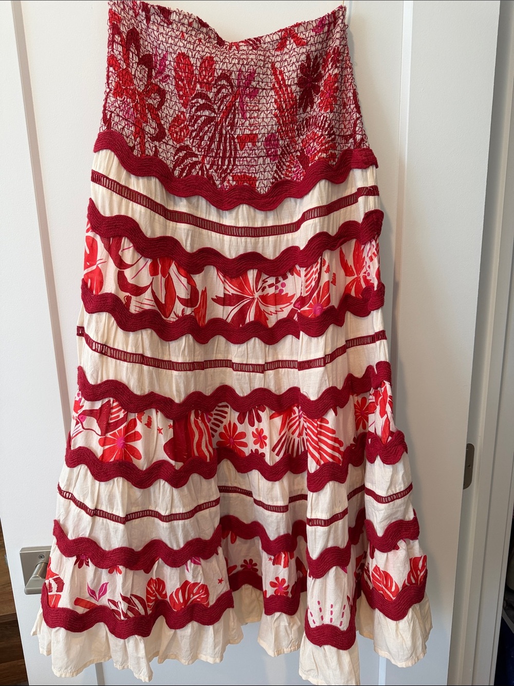 FARM Rio Cream Maxi Skirt with Red Floral Trim - Picture 1 of 2